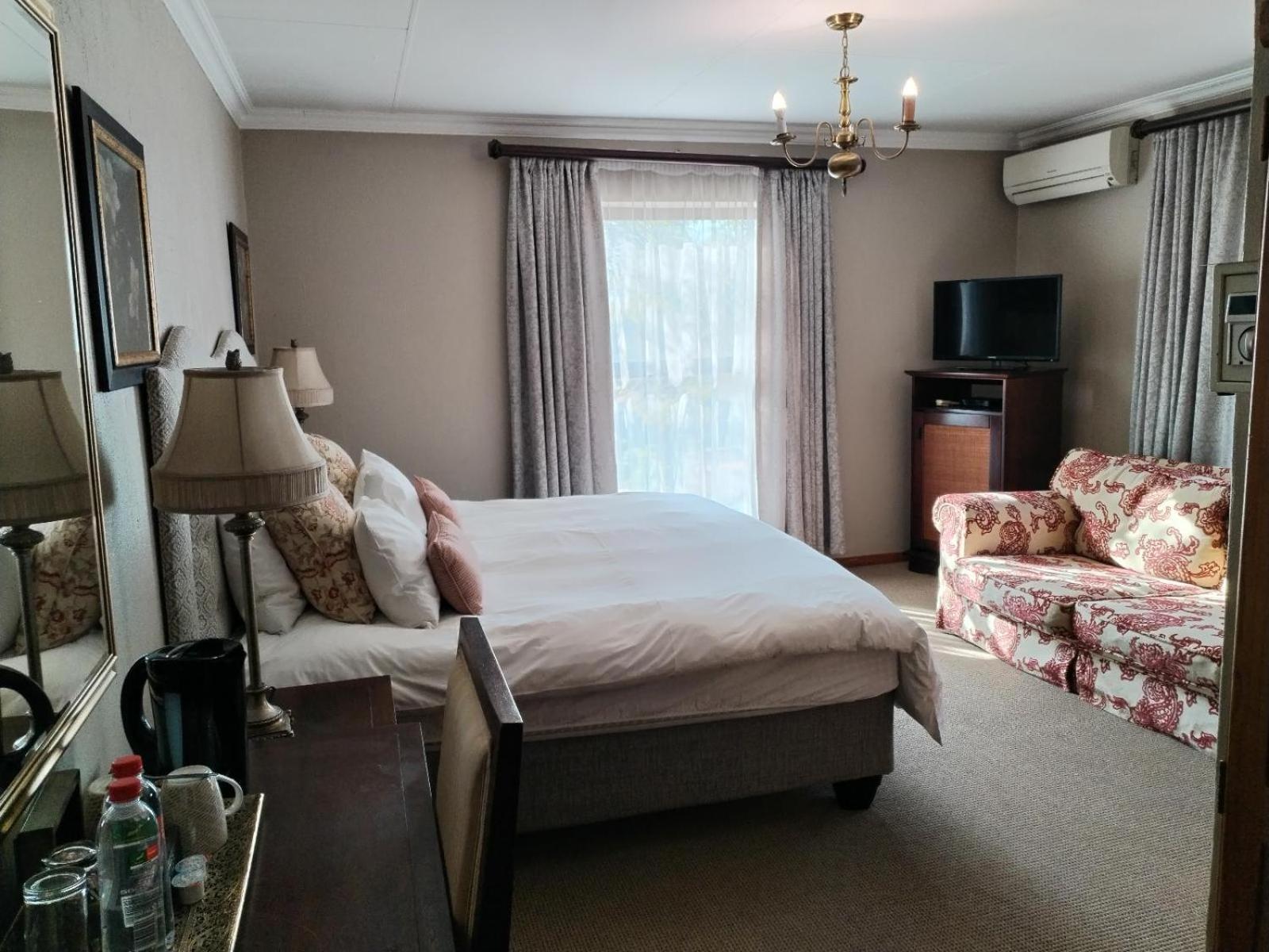 Hole In One Hotel Roodepoort Room photo